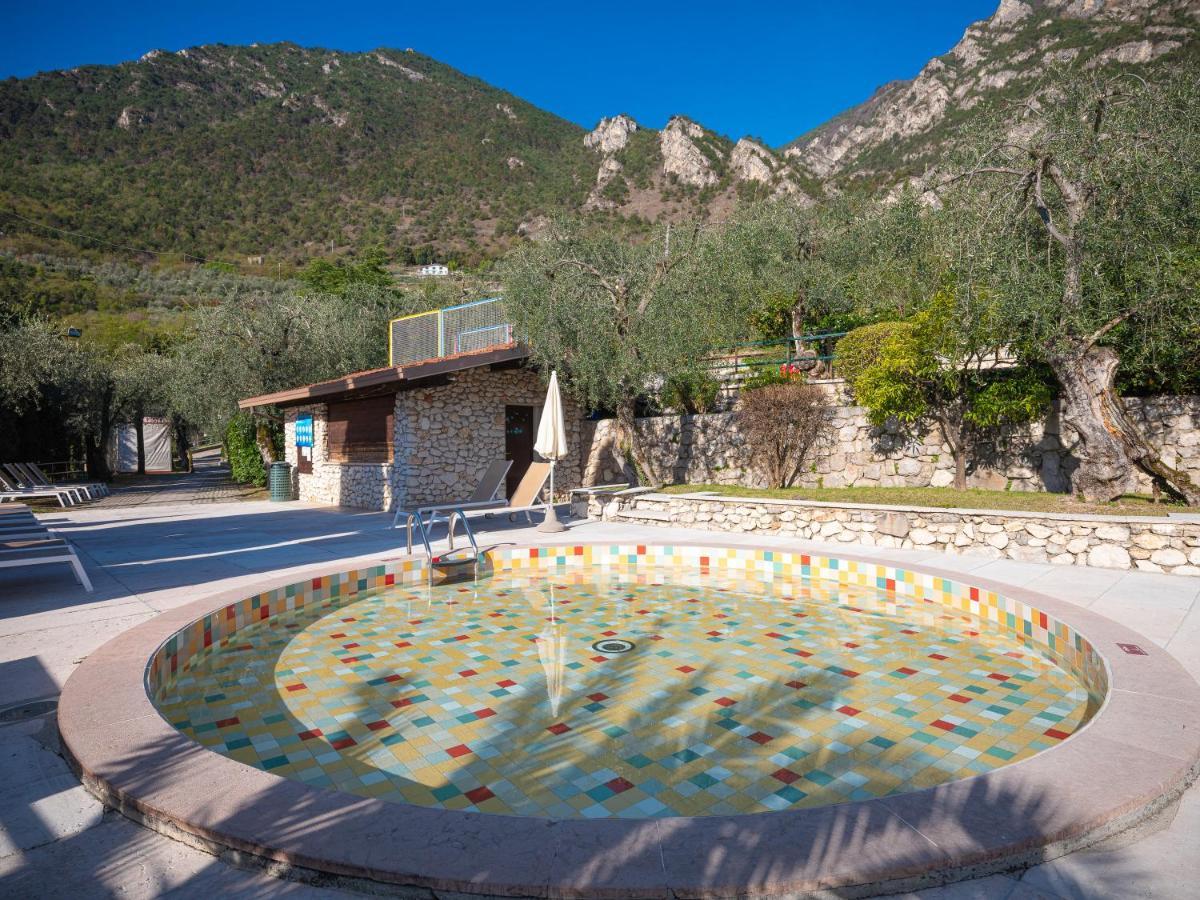 Hotel Leonardo Da Vinci Limone sul Garda Eksteriør billede